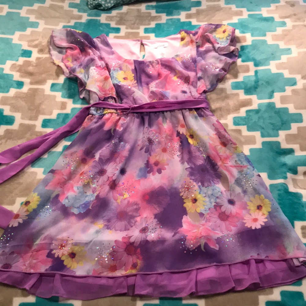 Beautiful kids floral dress.